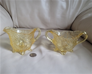 Vintage Indiana Glass Tiara Sweet Pear Yellow Mist creamer and sugar set Vintage Indiana Glass Tiara Sweet Pear Yellow Mist creamer and sugar set
