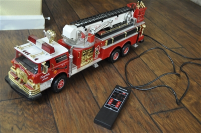 large remote control fire engine